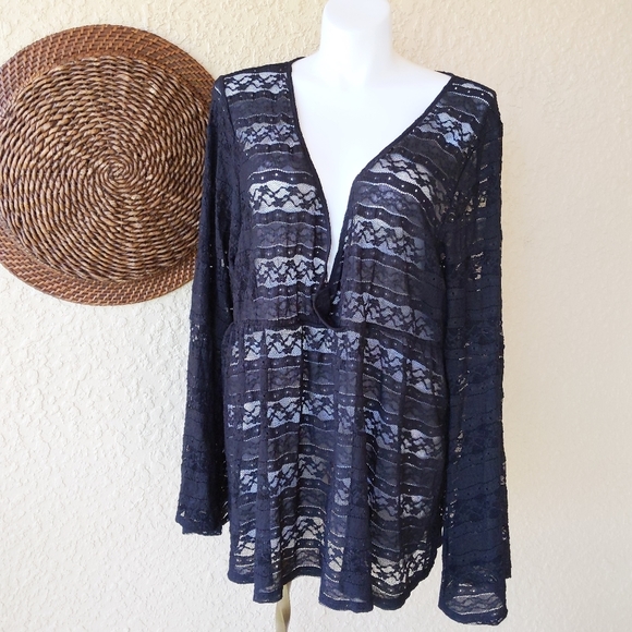 Torrid LACE SURPLICE BABYDOLL TOP - Picture 1 of 5